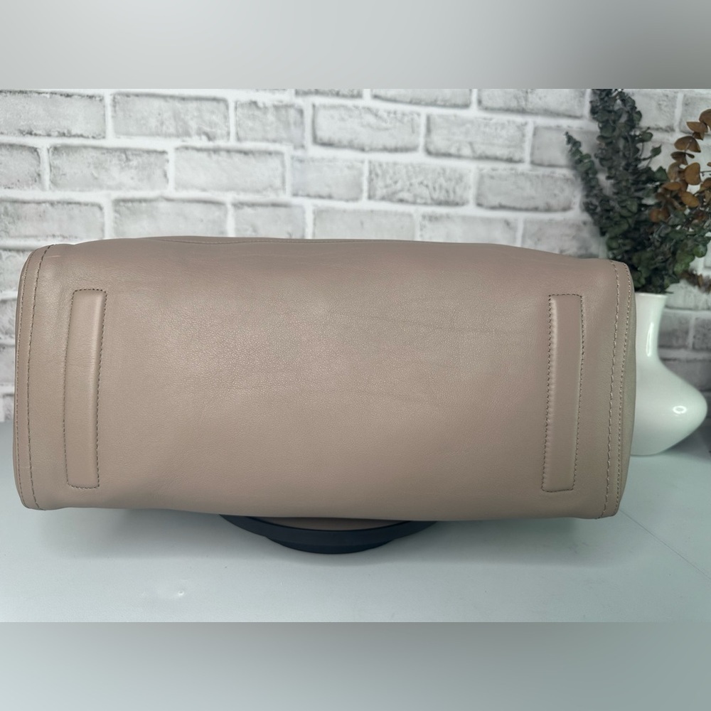 Salvatore Ferragamo Leather Bag double top handle Zipper Closure EUC - Picture 7 of 14